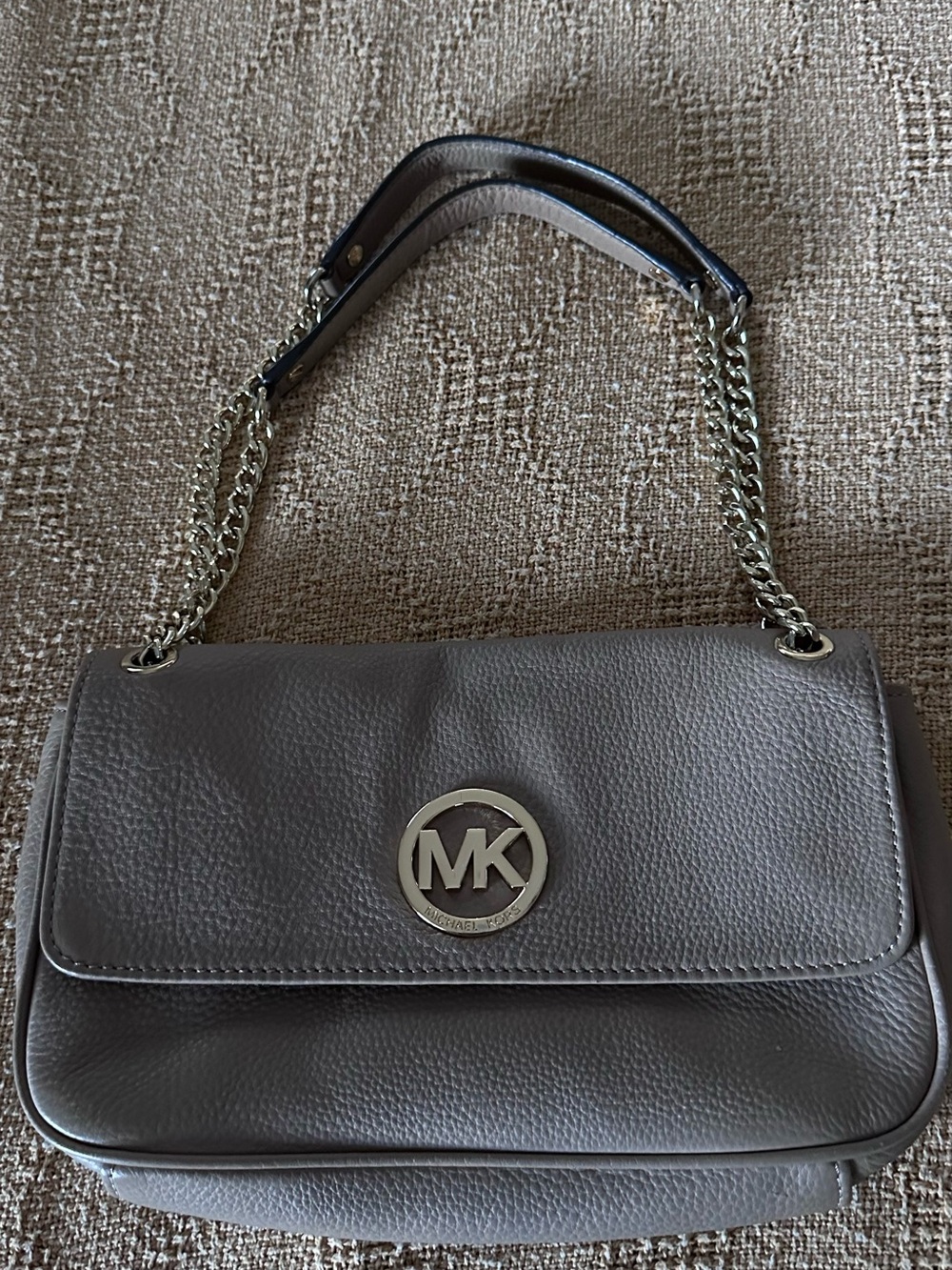 Michael Kors Pebbled tan Leather Shoulder Bag with Chain Strap